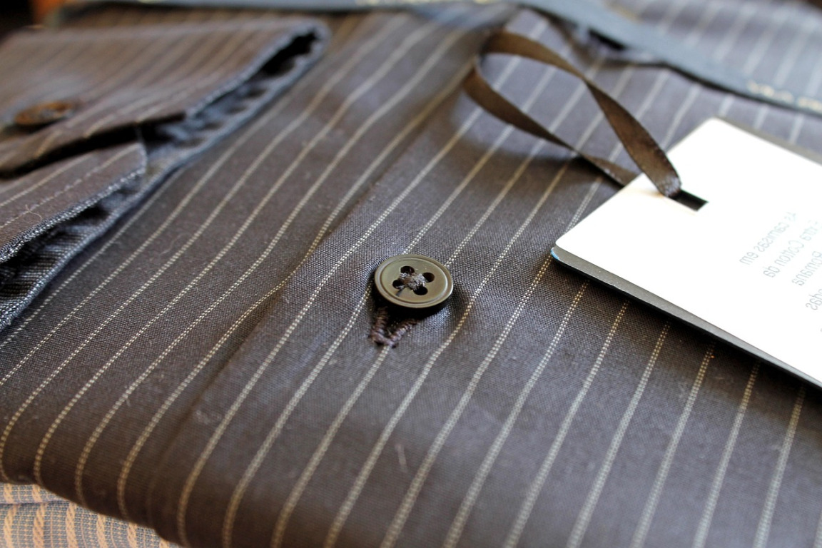 mens white dress shirt